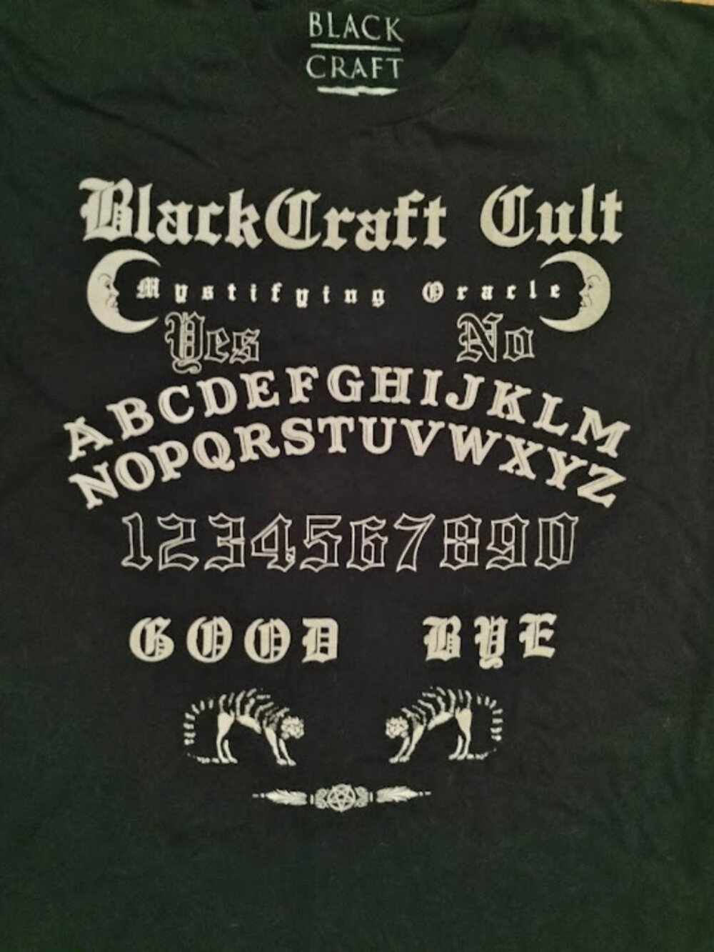 Black Craft Cult T-shirt size XL Mystifying Oracle Ouija Board Cats Out of Print